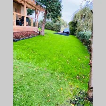 Casa de Férias Moderner Einraumbungalow Auf Eigenem Grundstueck