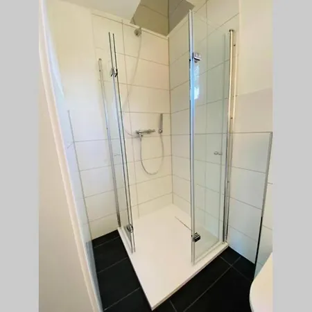 Moderner Einraumbungalow Auf Eigenem Grundstueck