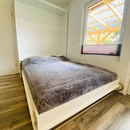 Casa de Férias Moderner Einraumbungalow Auf Eigenem Grundstueck