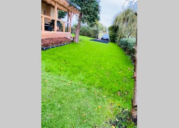 Semesterbostad Moderner Einraumbungalow Auf Eigenem Grundstueck