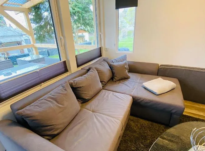 Moderner Einraumbungalow Auf Eigenem Grundstueck